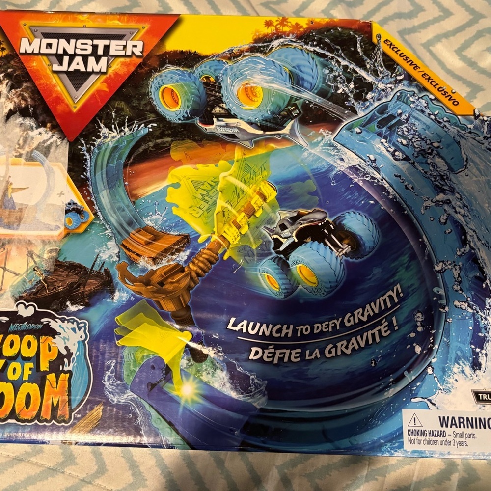 Monster Jam Gravity Loop Playset - Blue and Yellow